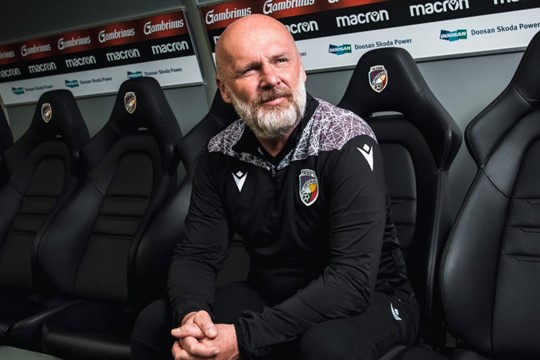 Michal Bílek ovládl anketu Trenér roku! Který viktorián se umístil v elitní trojce mezi fotbalisty?