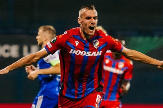 Viktoria vládne Konferenční lize. Výhru v Záhřebu trefil Chorý, osmnáctiletý Baier při debutu vychytal nulu