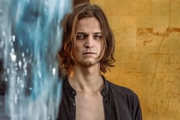 Divadlo J. K. Tyla zve na předposlední činoherní premiéru letošní...