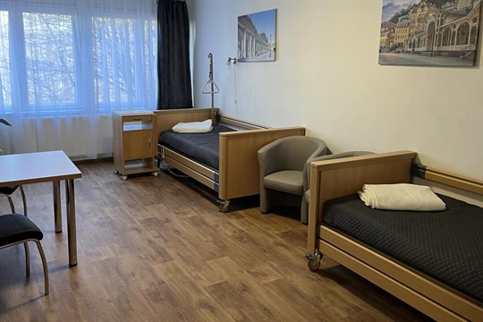 Ambulantní odlehčovací služba v Karlových Varech vám pomůže s péčí o seniory a nemohoucí