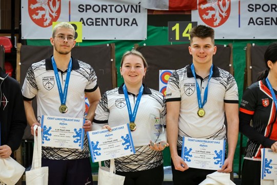 Mladí plzeňští lukostřelci vybojovali na MČR čtyři tituly a celkem 6 medailí!