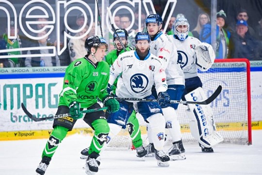 Sváteční střelec pomohl Plzni k prodloužení sezóny. Jen jsem puk nahodil na branku, popisoval Piskáček