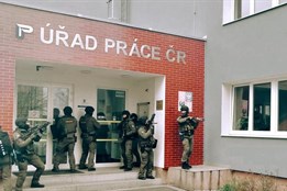Policejní zásah: V Klatovech proběhlo cvičení na eliminaci...