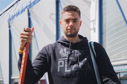 Hokejová Plzeň už má druhého brankáře k Nicku Malíkovi. Našla ho v...