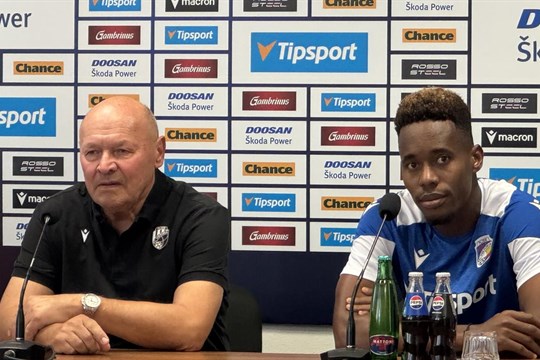 Zázraky se dějí? Viktoria zkusí proti Rangers dokázat (téměř) nemožné. Bude to jiný zápas, věří stoper Dweh