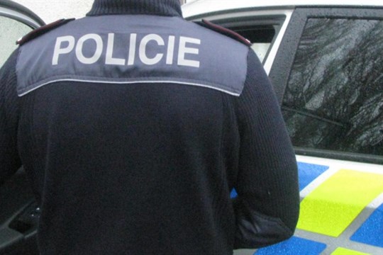 VIDEO: Na sjezdu z dálnice D6 u Dolních Dvorů uberte plyn