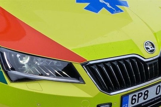 Nezletilou dívku srazilo v centru Plzně auto. Policisté hledají svědky!