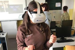 Studenti si v Karlovarském kraji zkoušejí třicet profesí díky...