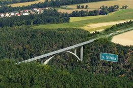 Hledá se stavitel mostu Plasy