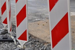 Koterovská ulice je stále uzavřená