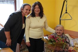 Paní Marie Sedláková oslavila 101 let. Vzpomínala na dětství i...