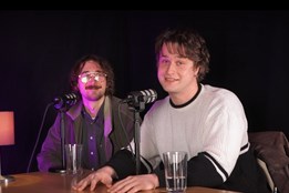 Skotační kulomet: Jazzoví punkáči z Plzně divočí na pódiu i ve studiu