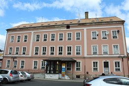 Konec obav z obchodníků s chudobou: Město Aš kupuje strategické...