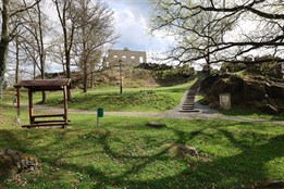 Tip na předjarní výlet: Zřícenina letohrádku kousek od Rokycan láká...