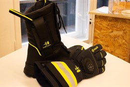 Na ZČU v Plzni vyvinuli chytré boty a rukavice, na trhu se mají...